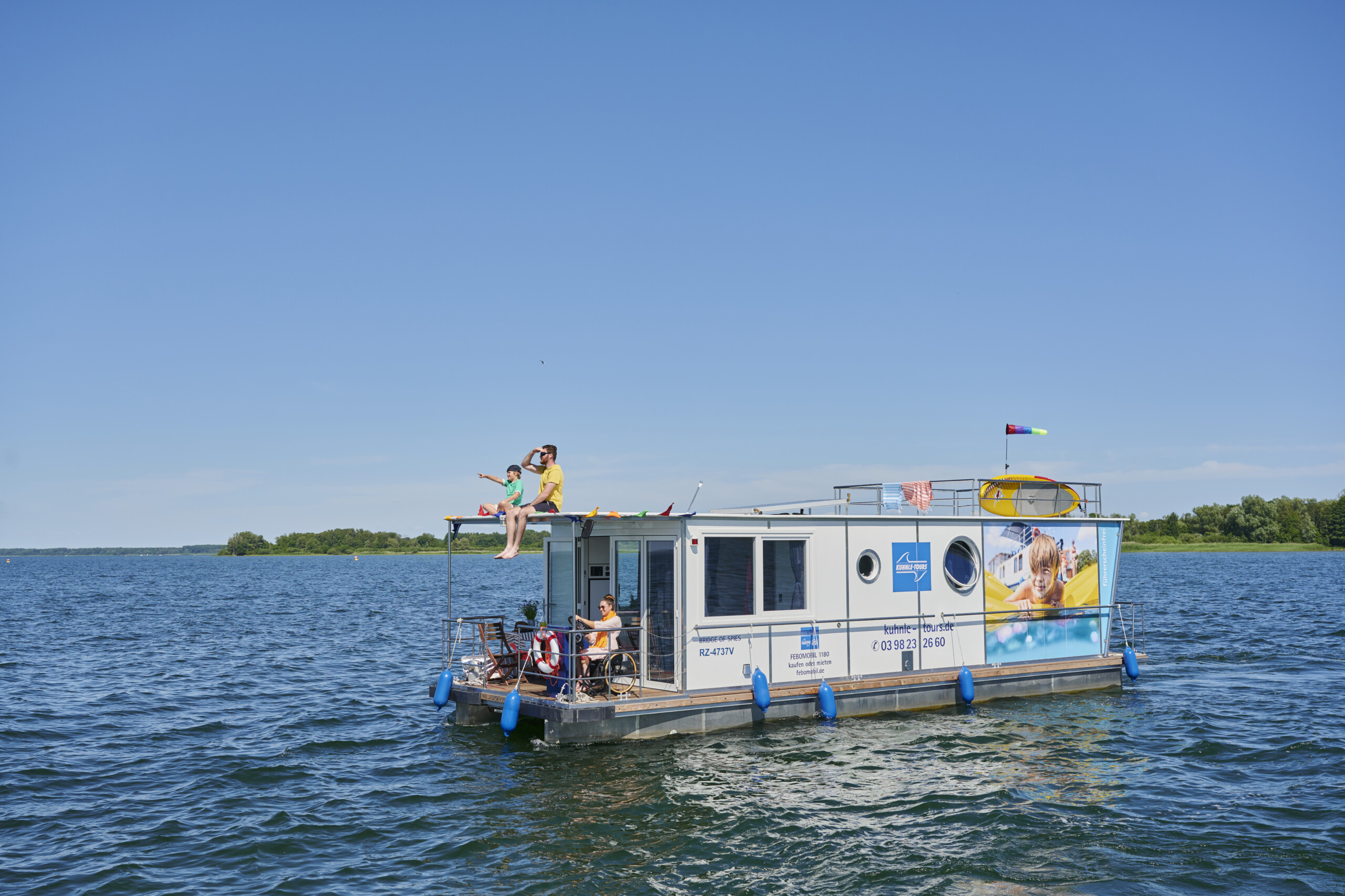 Barrierefrei auf dem Wasser unterwegs: Bootsurlaub auf Rädern